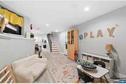 289 Webster Avenue 1A #1a, Jersey City, NJ 07307 - Photo 16
