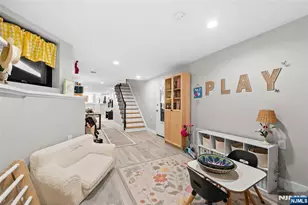 289 Webster Ave 1A, Jersey City, NJ 07307 - Photo 16