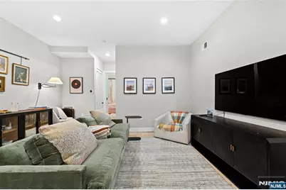 289 Webster Avenue 1A #1a, Jersey City, NJ 07307 - Photo 2