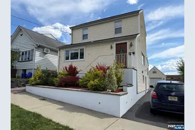 412 Park Place, Lyndhurst Township, NJ 07071 - Photo 2