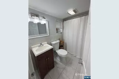 412 Park Place, Lyndhurst Township, NJ 07071 - Photo 14