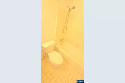 201 Bridge Plaza 7B #7B, Fort Lee, NJ 07024 - Photo 6