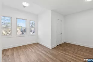 855 S 14th St, Newark, NJ 07108 - Photo 22