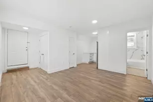 855 S 14th St, Newark, NJ 07108 - Photo 10