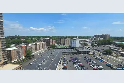 201 Bridge Plaza 14K #14K, Fort Lee, NJ 07024 - Photo 2