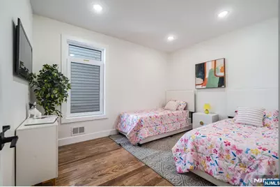393 Myrtle Avenue, Irvington, NJ 07111 - Photo 12