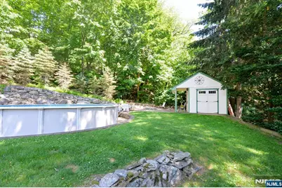 30 Knolls, Bloomingdale, NJ 07403 - Photo 24