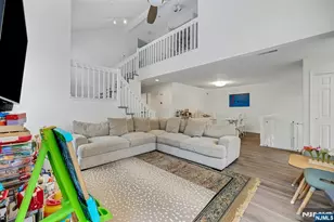 7 Eagles Notch Dr 4, Englewood, NJ 07631 - Photo 10