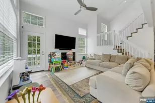 7 Eagles Notch Dr 4, Englewood, NJ 07631 - Photo 8
