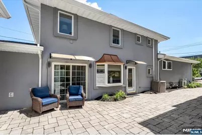 535 Willow Avenue, Lyndhurst Township, NJ 07071 - Photo 30