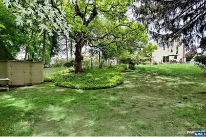 396 Burlington Road, Paramus, NJ 07652 - Photo 34