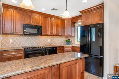 902 River Renaissance C02 #C02, East Rutherford, NJ 07073 - Photo 8