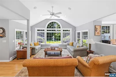 47 Blueberry Drive, Woodcliff Lake, NJ 07677 - Photo 10
