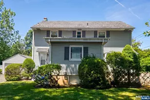 113 Grove St, Tenafly, NJ 07670 - Photo 2