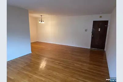 1624 Valley Street 2B #2B, Fort Lee, NJ 07024 - Photo 4