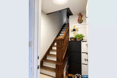 578 Hillside Street 2nd Floor #2ND FLOOR, Ridgefield, NJ 07657 - Photo 4