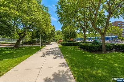 2200 N Central Road 10G #10G, Fort Lee, NJ 07024 - Photo 26