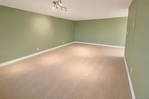 2200 N Central Road 10G, Fort Lee, NJ 07024 - Photo 8