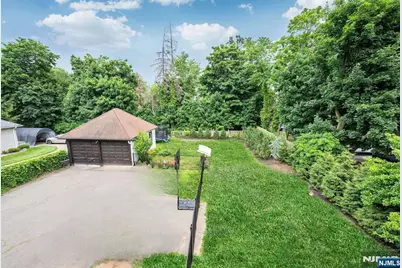 103 N Walnut Street, Ridgewood, NJ 07450 - Photo 20