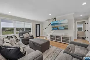 676 Ridgewood Ave, Oradell, NJ 07649 - Photo 6