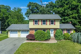 4 Hover Dr, Mount Arlington, NJ 07856 - Photo 1