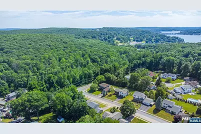 4 Hover Drive, Mount Arlington, NJ 07856 - Photo 36