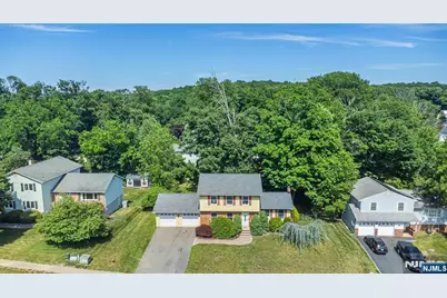 4 Hover Drive, Mount Arlington, NJ 07856 - Photo 2