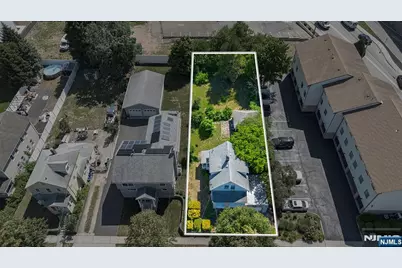 112 Page Avenue, Lyndhurst Township, NJ 07071 - Photo 4