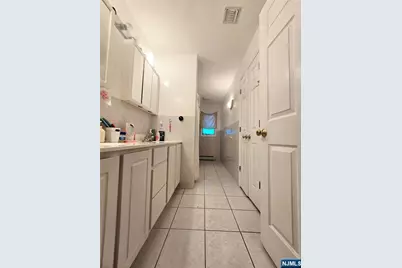 211 Columbus Avenue 2nd/F #2nd/F, Palisades Park, NJ 07650 - Photo 10