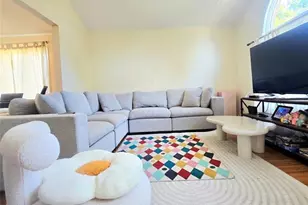 211 Columbus Ave 2nd/F, Palisades Park, NJ 07650 - Photo 2