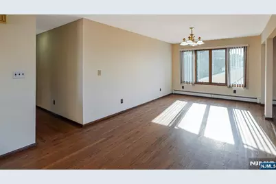 77 Highland Place Floor 2 #Floor 2, Ridgefield Park, NJ 07660 - Photo 4