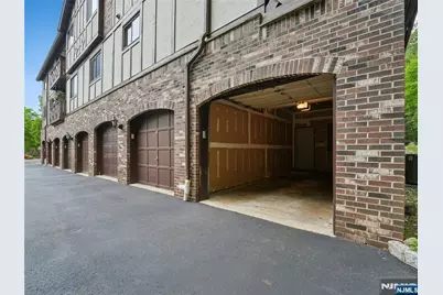 2710 Hemingway Lane, Mahwah, NJ 07430 - Photo 18