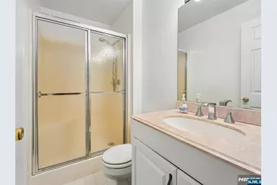 2710 Hemingway Lane, Mahwah, NJ 07430 - Photo 10