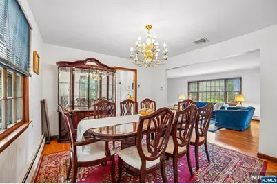 42 Collins Avenue, Ramsey, NJ 07446 - Photo 10