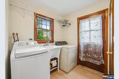 42 Collins Avenue, Ramsey, NJ 07446 - Photo 20