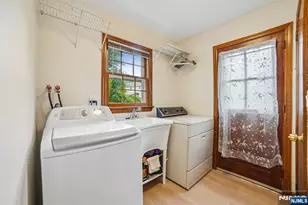 42 Collins Ave, Ramsey, NJ 07446 - Photo 20