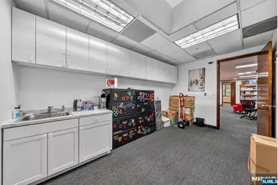 2160 N Central Road 308 #308, Fort Lee, NJ 07024 - Photo 18