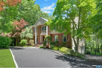 10 Moonshadow Court, Kinnelon, NJ 07405 - Photo 2