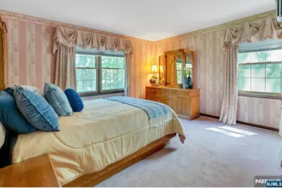 10 Moonshadow Court, Kinnelon, NJ 07405 - Photo 32