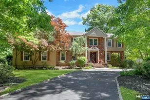 10 Moonshadow Ct, Kinnelon, NJ 07405 - Photo 1