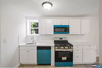 98 Devine Street, Newark, NJ 07106 - Photo 8