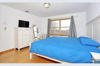 140 Prospect Street, Hasbrouck Heights, NJ 07604 - Photo 14