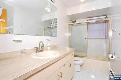 140 Prospect Street, Hasbrouck Heights, NJ 07604 - Photo 22