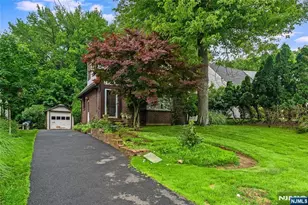 619 Maitland Ave, Teaneck Township, NJ 07666 - Photo 2