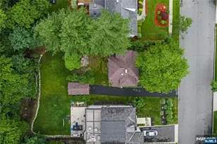 619 Maitland Ave, Teaneck Township, NJ 07666 - Photo 14
