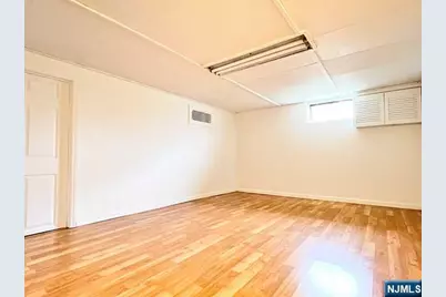 846 E Glen Avenue, Ridgewood, NJ 07450 - Photo 10