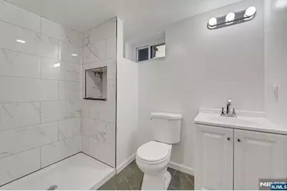 36 Benton Road, Paramus, NJ 07652 - Photo 22