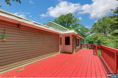 36 Benton Road, Paramus, NJ 07652 - Photo 24