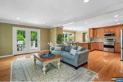 288 Wales Avenue, River Edge, NJ 07661 - Photo 22