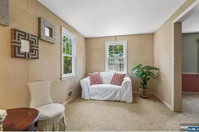 288 Wales Avenue, River Edge, NJ 07661 - Photo 32